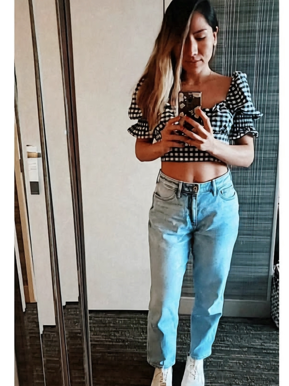 H&M Black And White Stretchy Back Crop Top